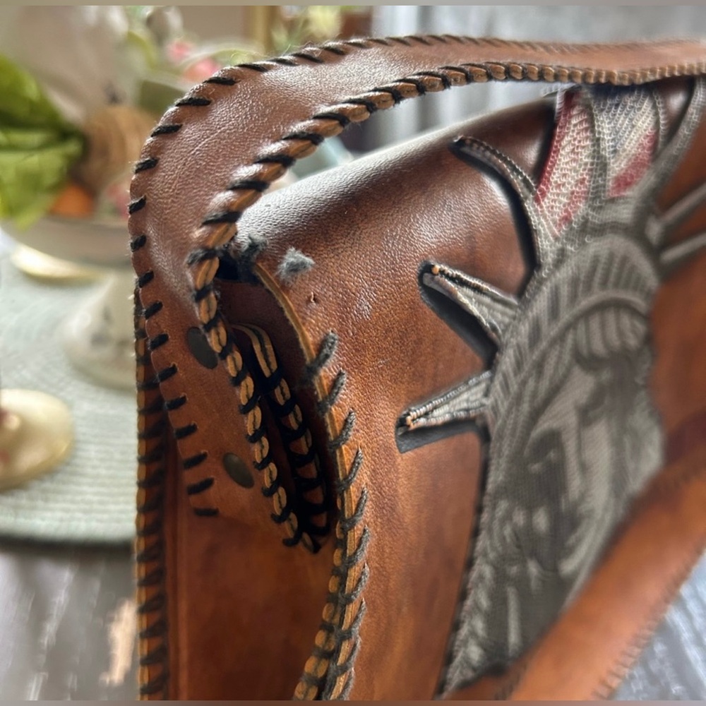 🦅🇺🇸Amazing vintage leather boho Lady Liberty beadwork purse🇺🇸🦅 - Picture 3 of 9